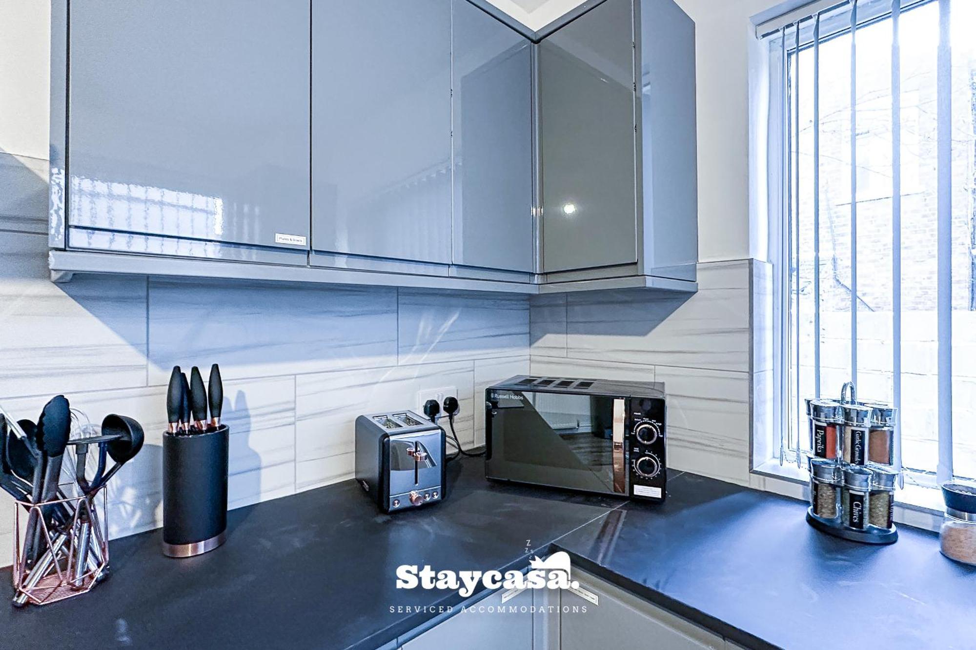 Ashfield Co-Living - Private Room Self-Cater Манчестер Экстерьер фото