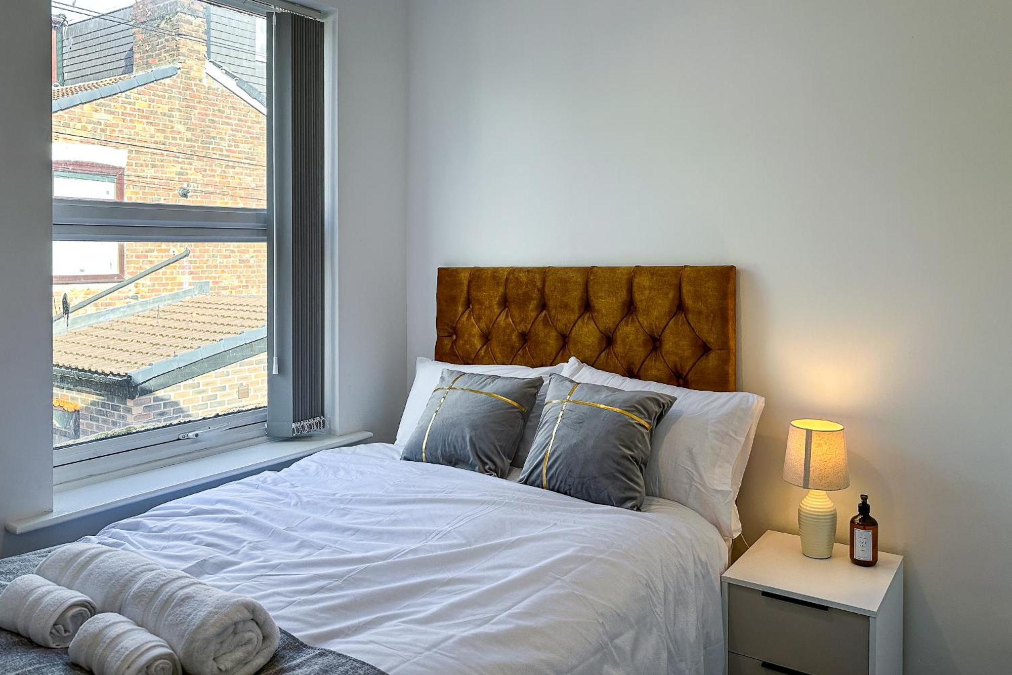 Ashfield Co-Living - Private Room Self-Cater Манчестер Экстерьер фото