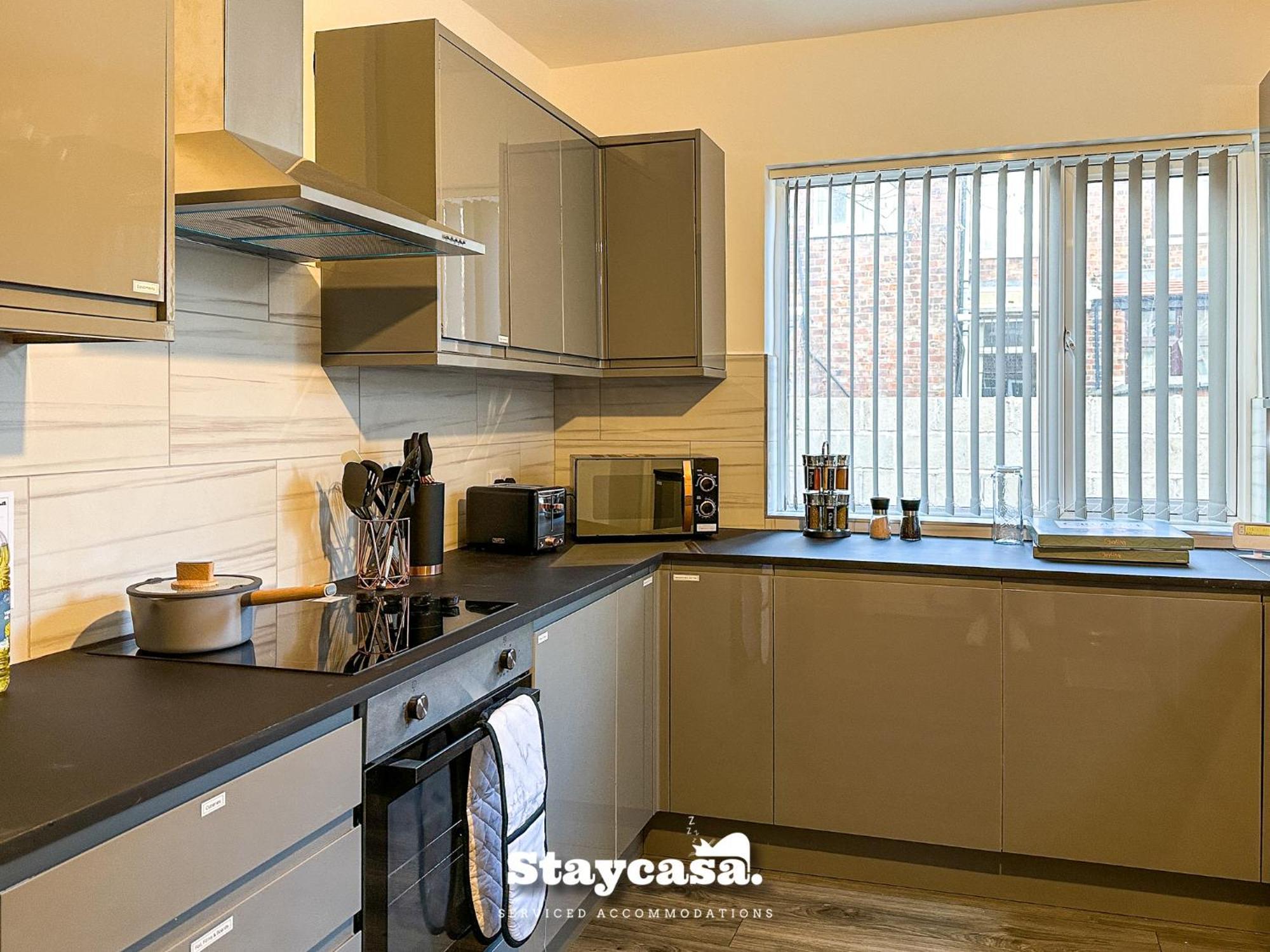 Ashfield Co-Living - Private Room Self-Cater Манчестер Экстерьер фото